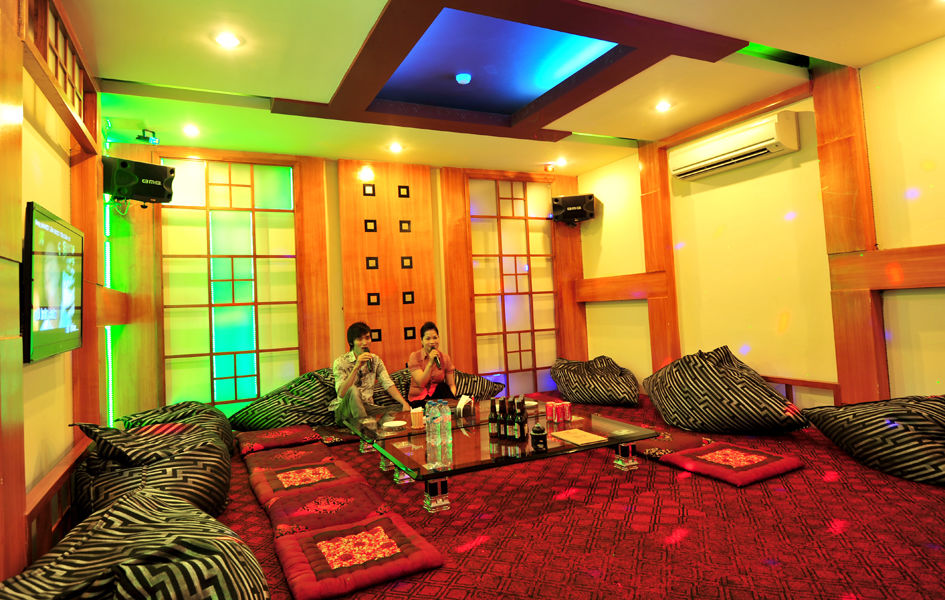 Camela Hotel & Resort Hai Phong Bagian luar foto