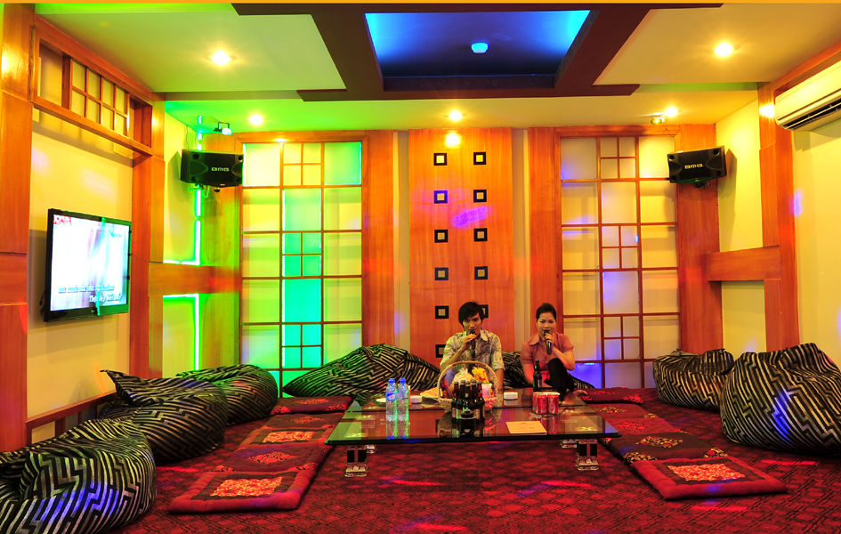 Camela Hotel & Resort Hai Phong Bagian luar foto