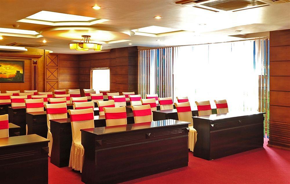 Camela Hotel & Resort Hai Phong Bagian luar foto