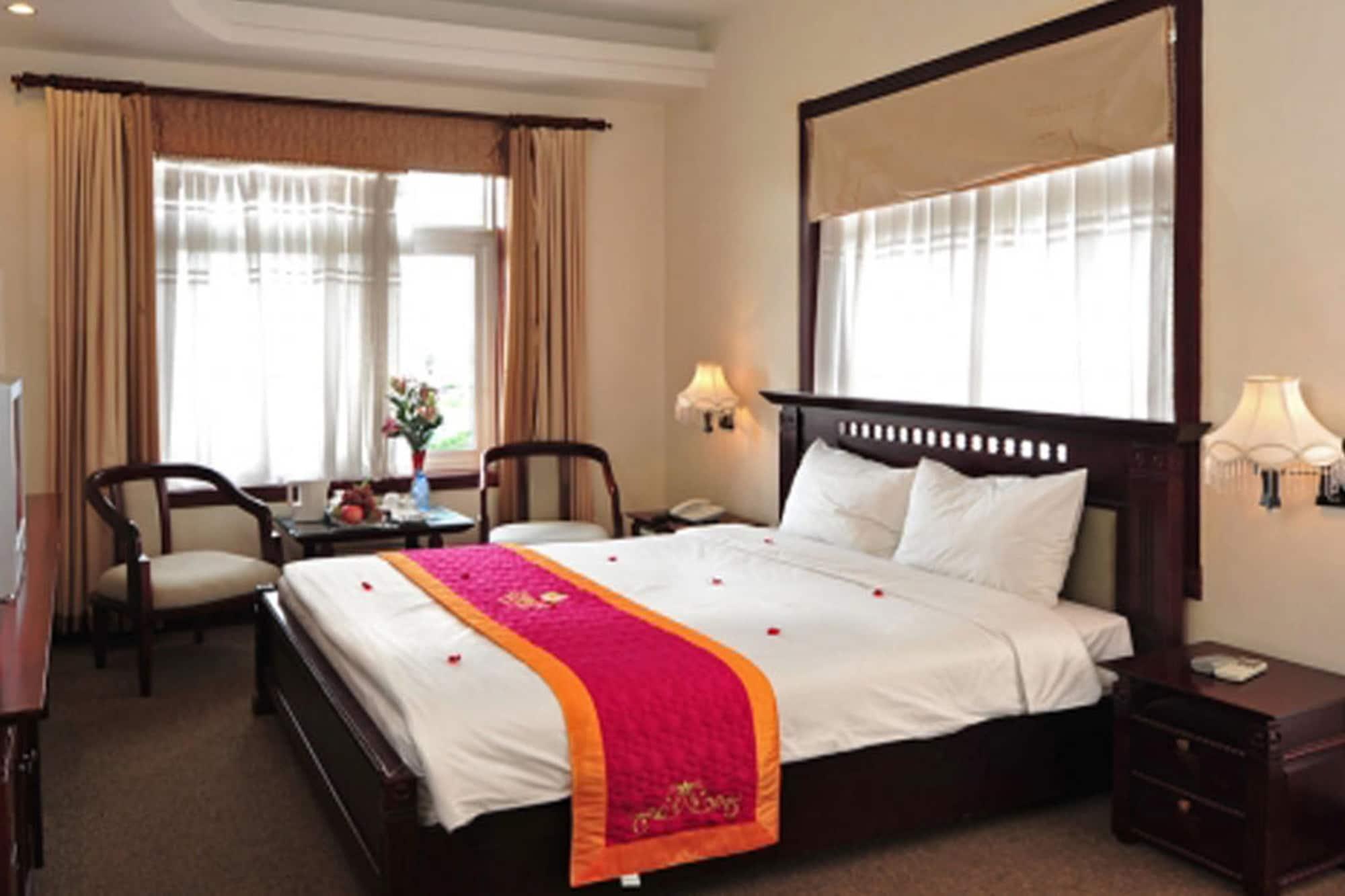 Camela Hotel & Resort Hai Phong Bagian luar foto