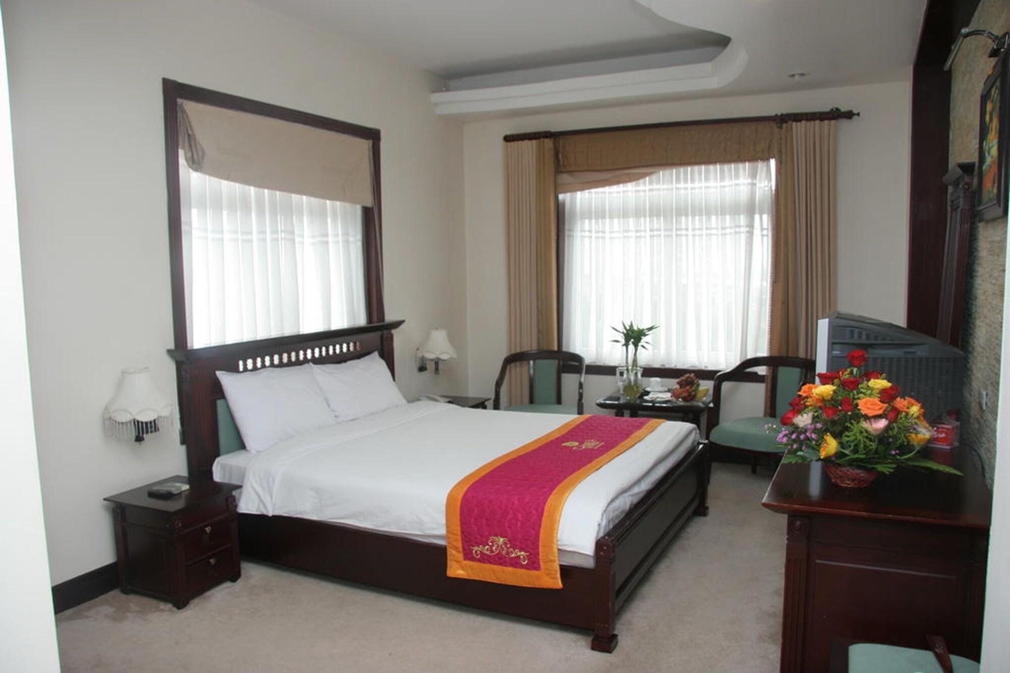 Camela Hotel & Resort Hai Phong Bagian luar foto
