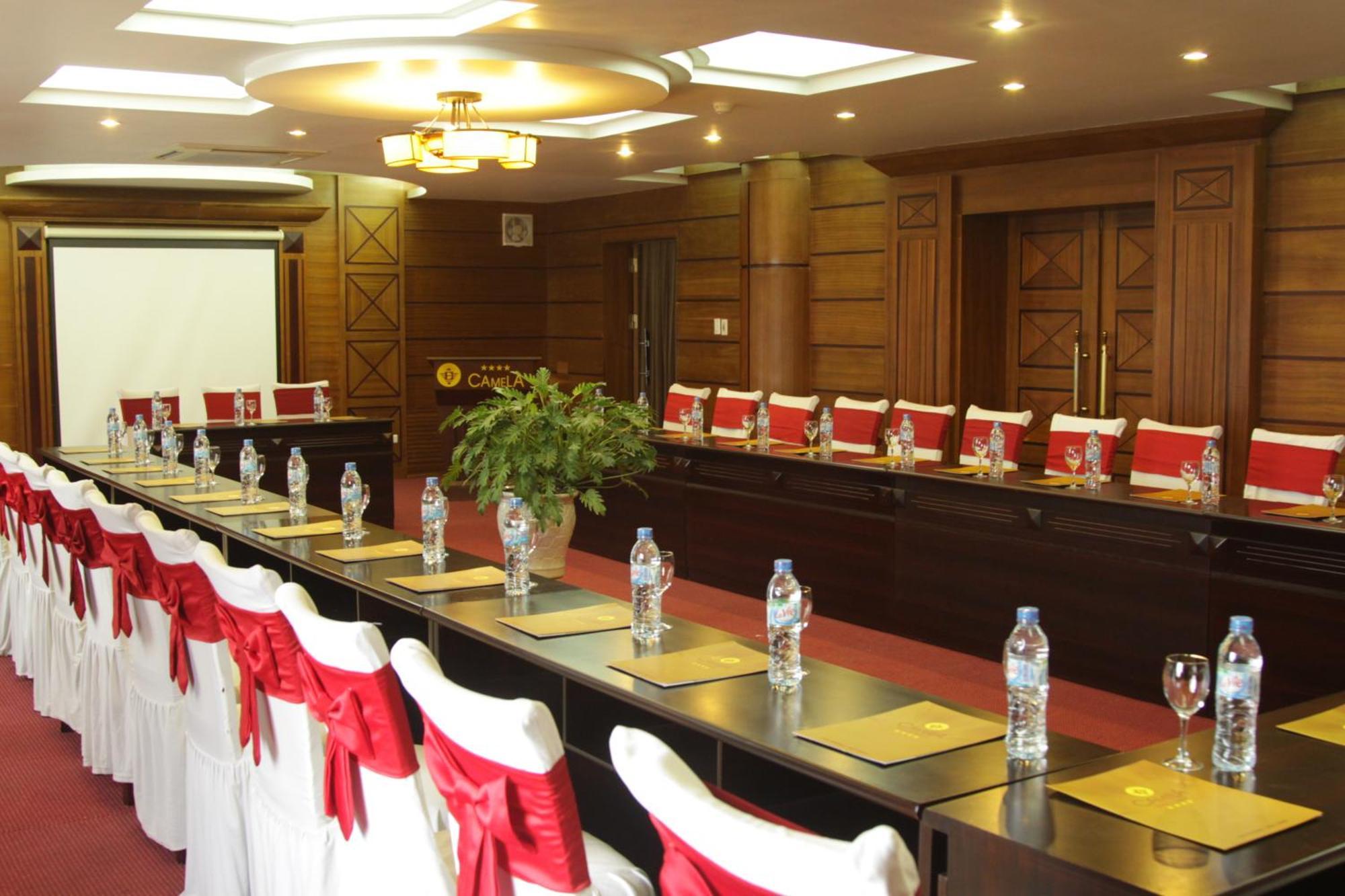 Camela Hotel & Resort Hai Phong Bagian luar foto
