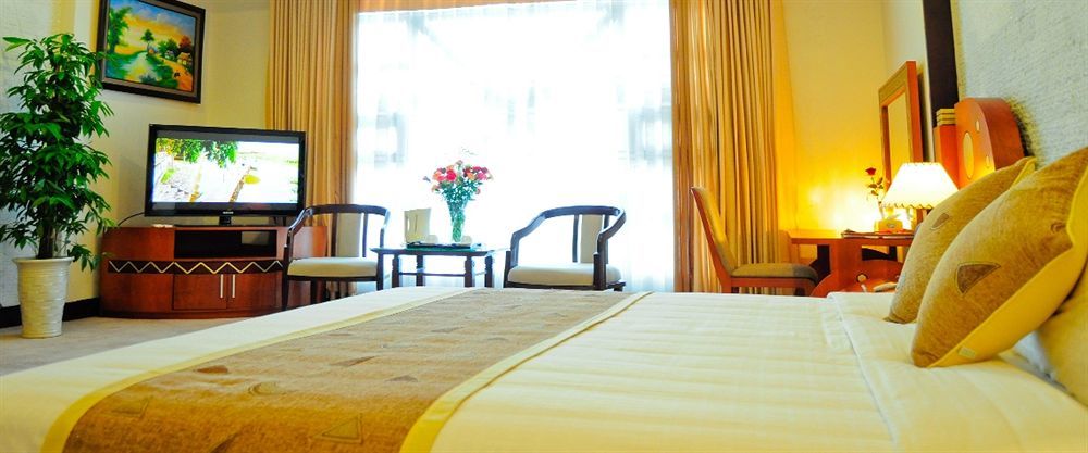 Camela Hotel & Resort Hai Phong Bagian luar foto