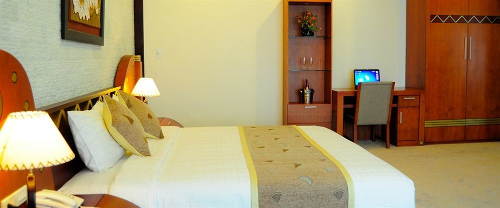 Camela Hotel & Resort Hai Phong Bagian luar foto