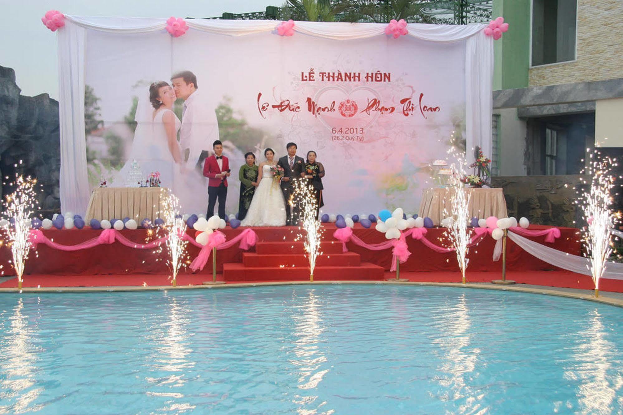 Camela Hotel & Resort Hai Phong Bagian luar foto