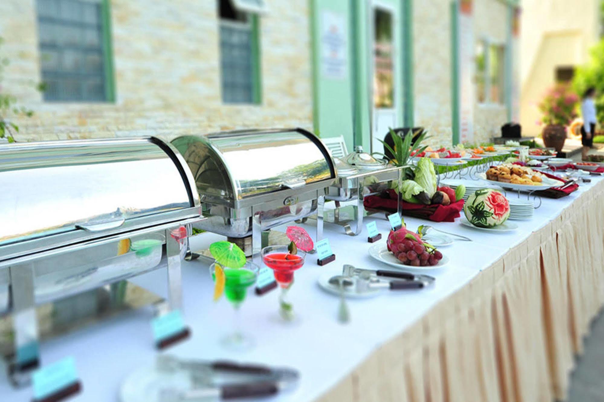 Camela Hotel & Resort Hai Phong Bagian luar foto